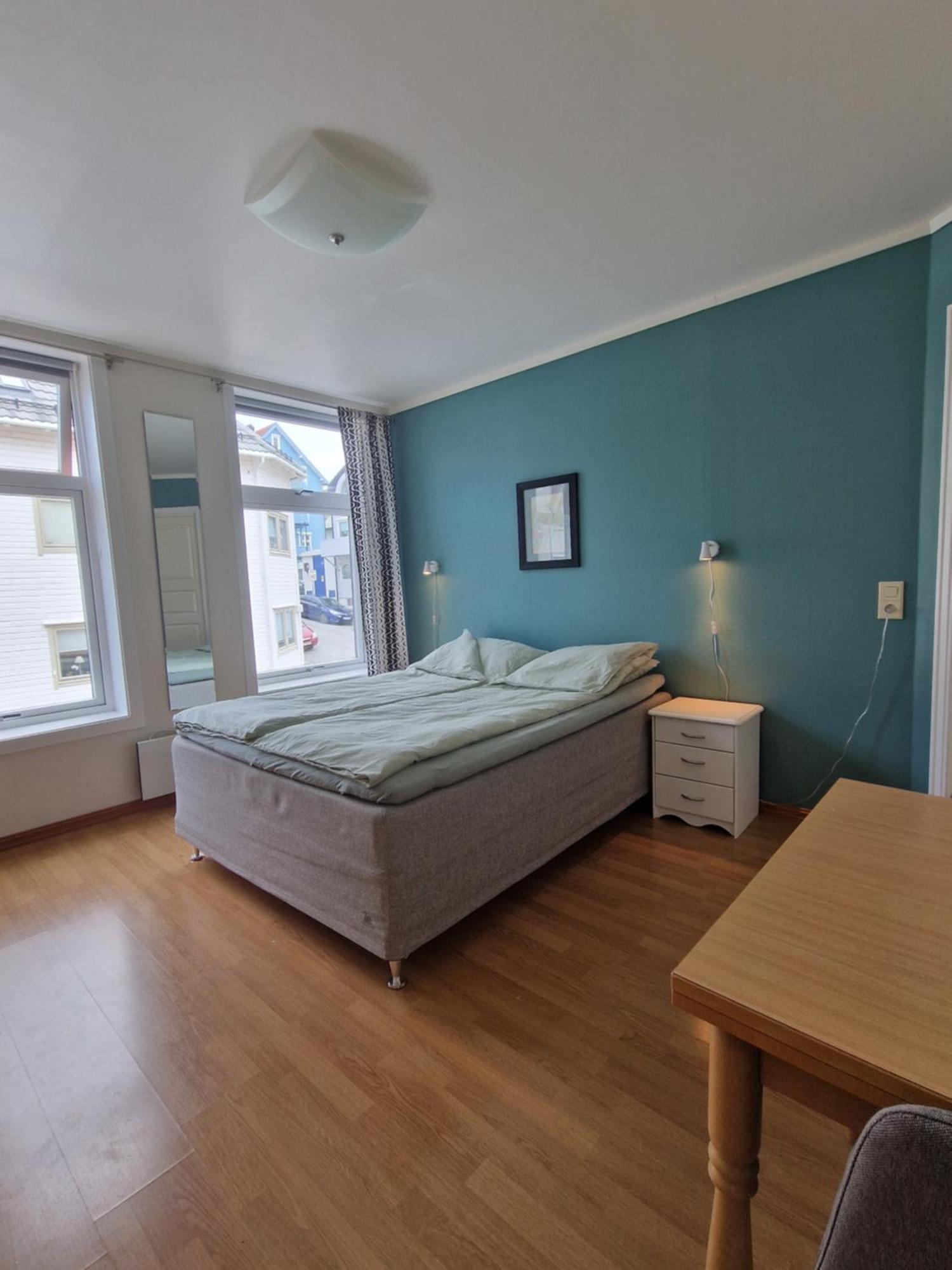 Cozy Retreat In The Heart Of Alesund Lägenhet Exteriör bild